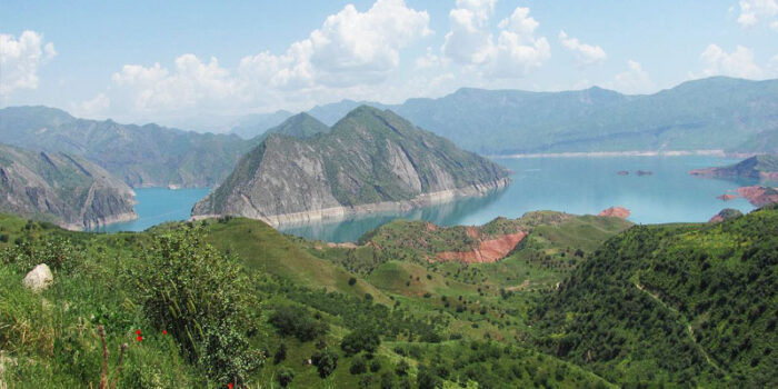 lake-iskander-kul-tajikistan-beautiful-lake-in-the-world