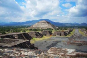 the-pyramid-of-the-sun-teotihuacan