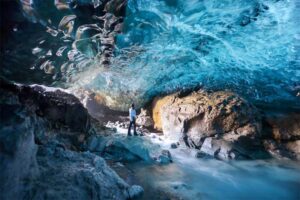 vatnajokull-glacier-cave-europe