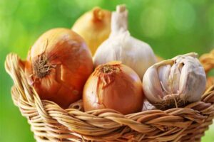 onion-and-garlic
