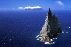 balls-pyramid-near-lord-howe-island-australia