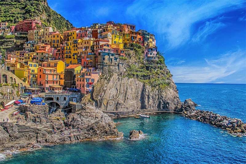 cinque-terre-beautiful-places-in-italy