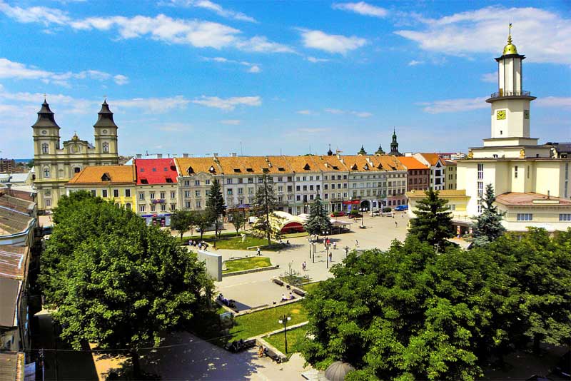 ivano-frankivsk-beautiful-places-in-ukraine