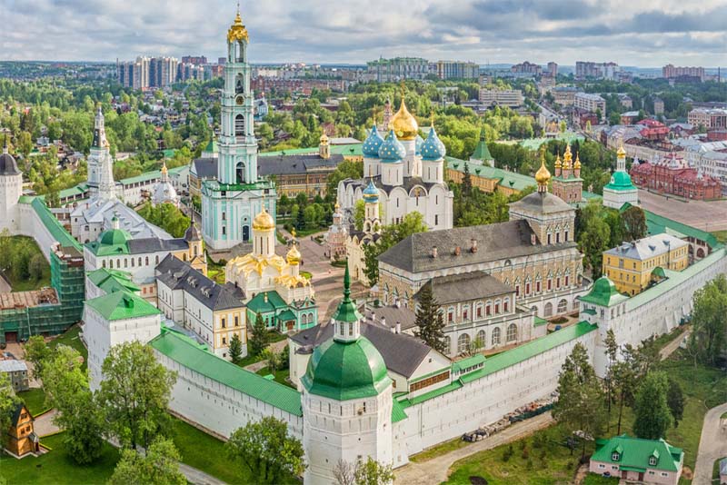 sergiyev-posad-beautiful-places-in-russia