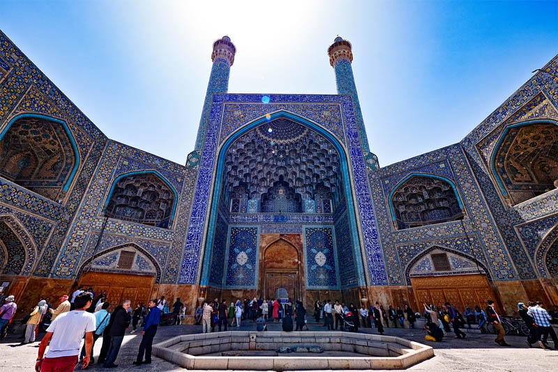 shah-mosque-famous-domes