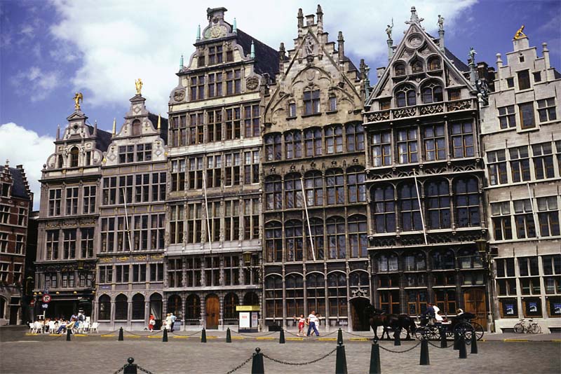 antwerp-beautiful-places-in-belgium