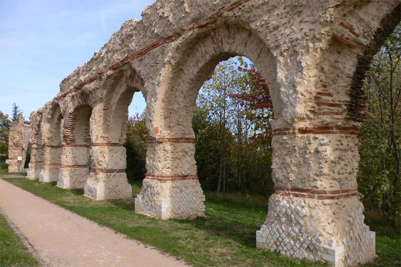 aqueduct-of-the-gier
