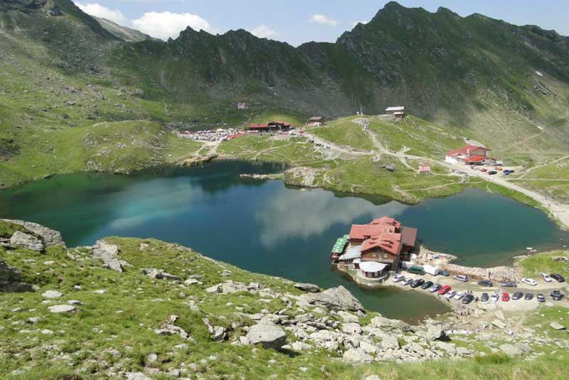 balea-lake-beautiful-places-in-romania