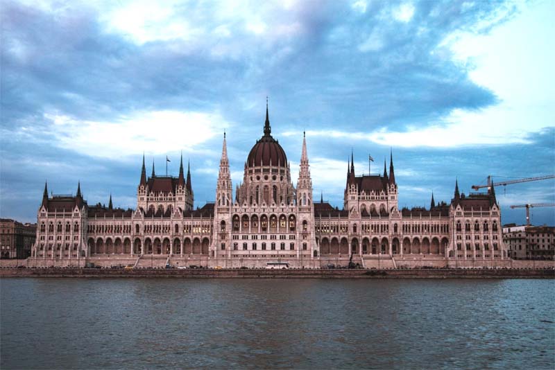 hungrian-parliament-building