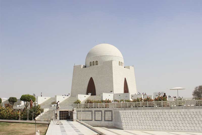 quaids-tomb-famous-tombs