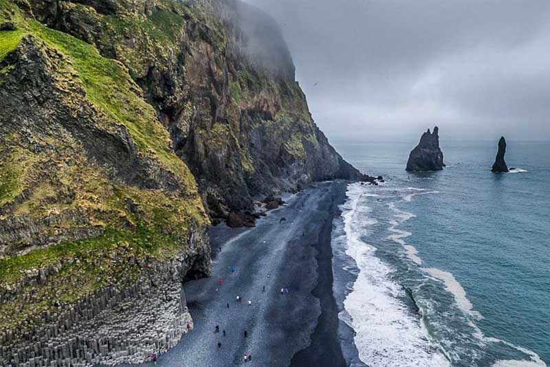 reynisfjara-beach-beautiful-places-in-iceland