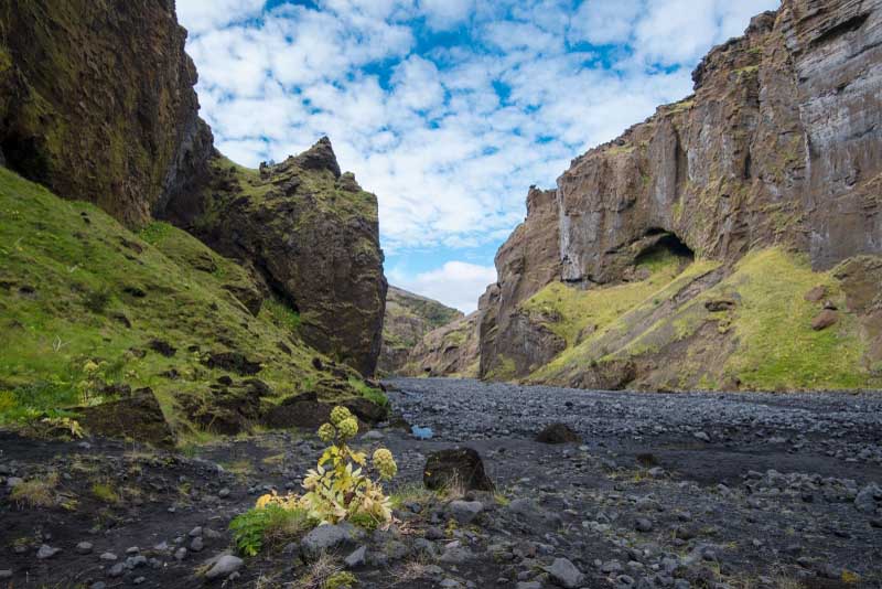 stakkholtsgja-canyon-beautiful-places-in-iceland