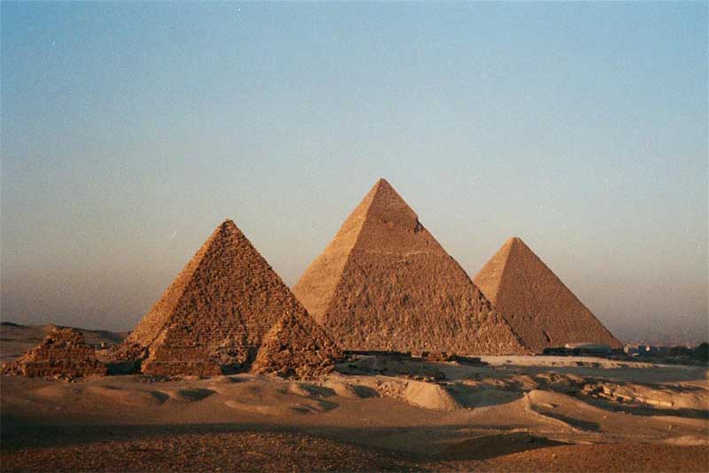 the-great-pyramid-of-giza-mysterious-places