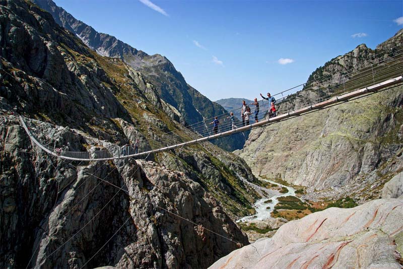 trift-suspension-bridge