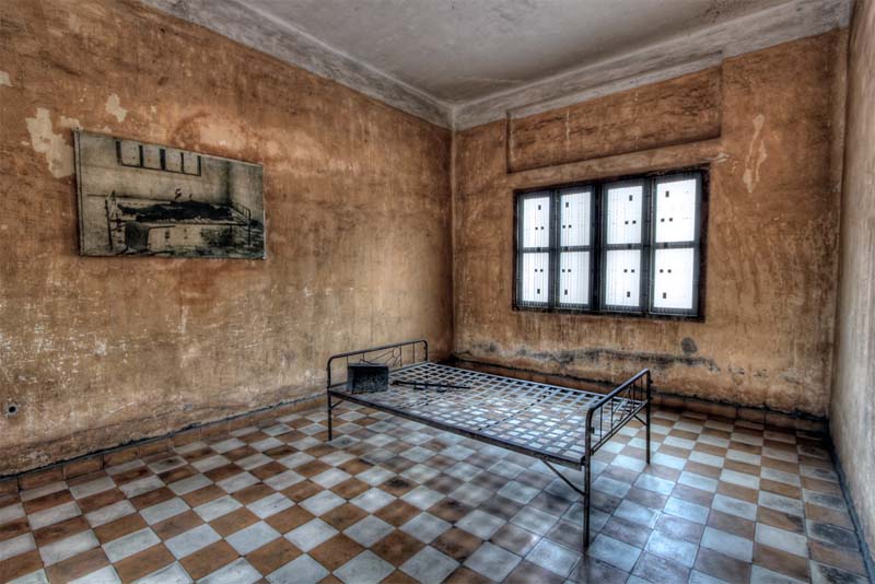 tuol-sleng-genocide-museum-historic-prisons