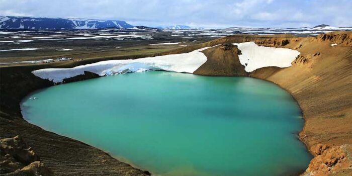 viti-lake-beautiful-places-in-iceland