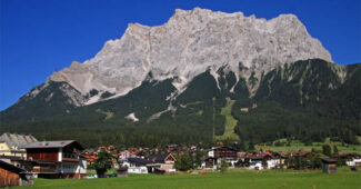 zugspitze-massif-beautiful-places-in-germany