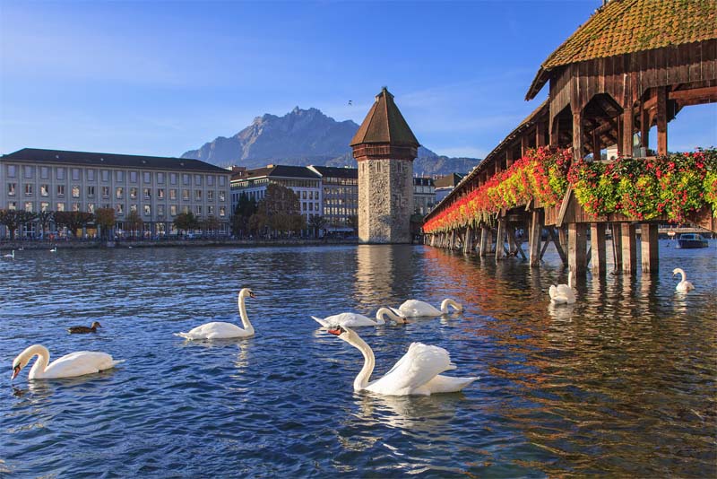 chapel-bridge-famous-bridge