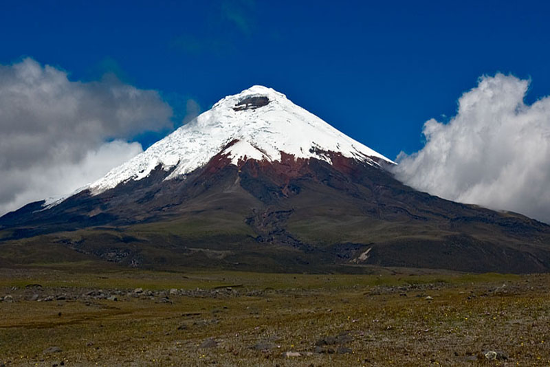 cotopaxi-famous-volcanoes