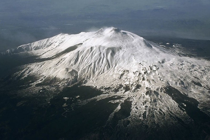 mount-etna-famous-volcanoes