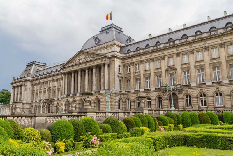 royal-palace-of-brussels-largest-palace