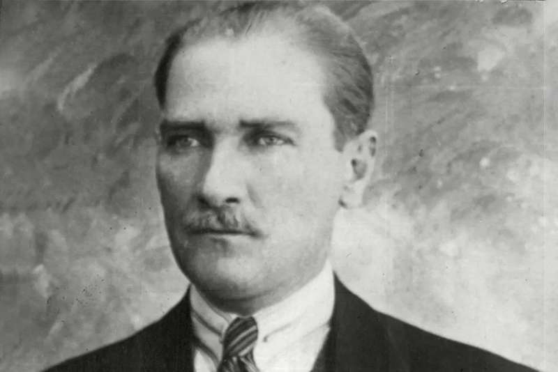 mustafa-kemal-ataturk-is-a-national-hero