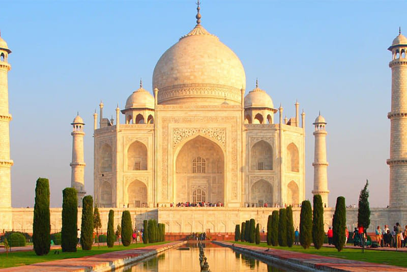 taj-mahal-is-changing-its-color