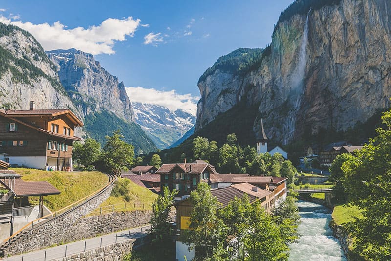 Switzerland-is-a-hub-of-adventure-unsplash