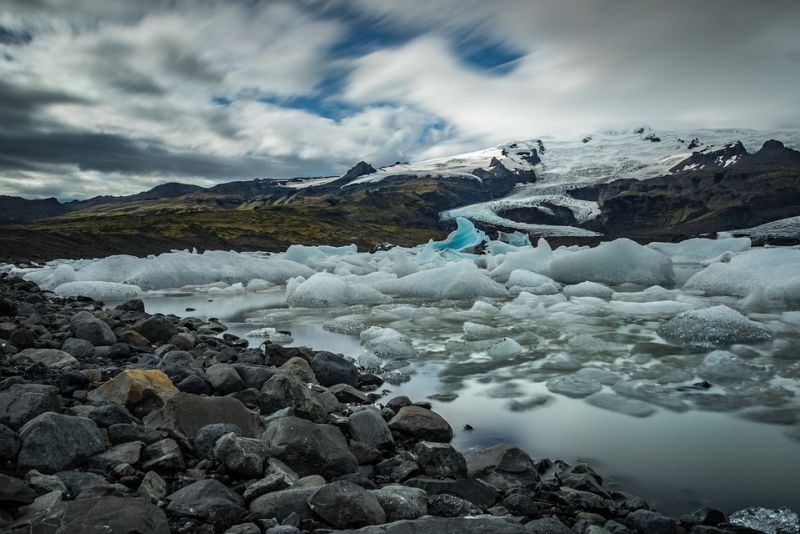 Discover the Beauty of Patagonia Watch Icebergs Calve from Glaciers